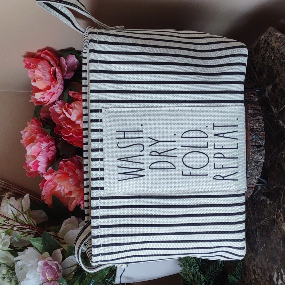 NEW with Tag,  Rae Dunn “WASH.DRY.FOLD.REPEAT.” Storage & Organizer Basket